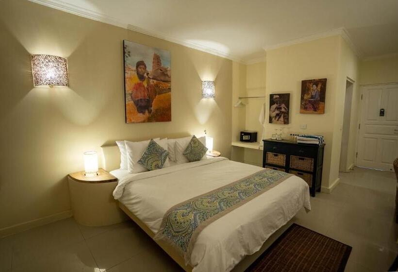 Студия Стандарт, Scallywags Resort