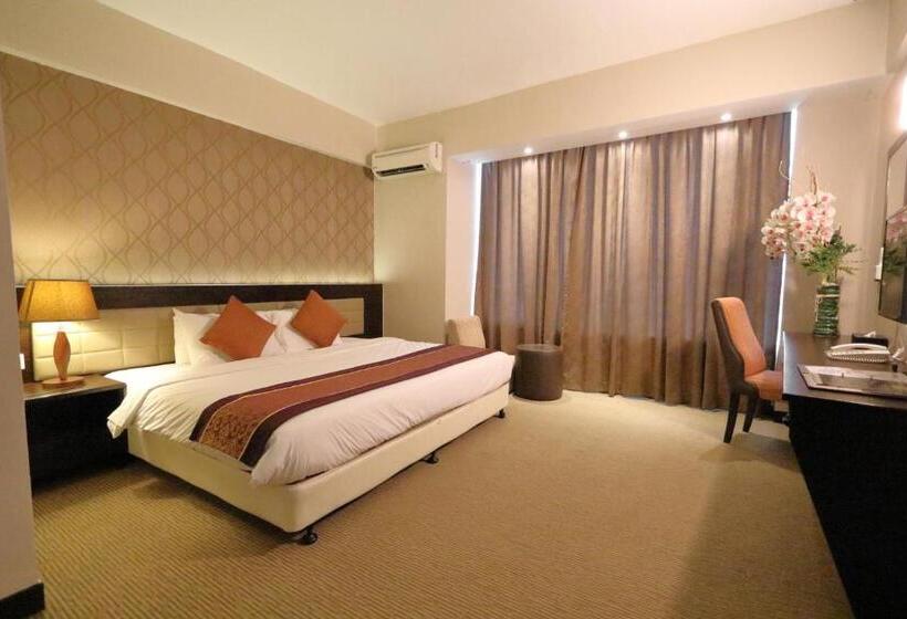 带大床的豪华间, The Guest Hotel & Spa