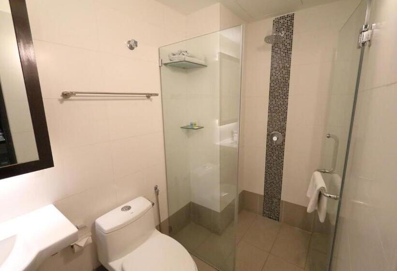 家庭间, The Guest Hotel & Spa