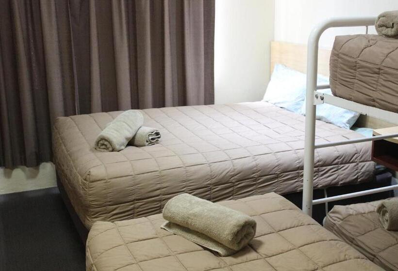 패밀리 룸, Acacia Motor Inn