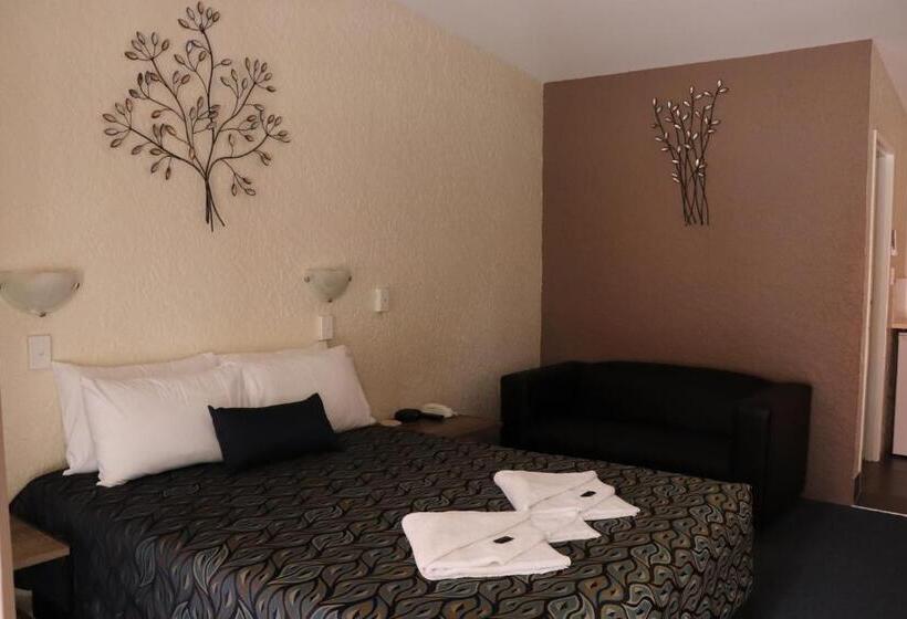 חדר אקזקיוטיב, Bundaberg Spanish Motor Inn