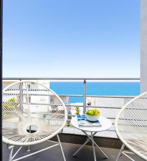 سوئیت با چشم‌انداز دریا و هیدروماساژ, Rethymno Hills