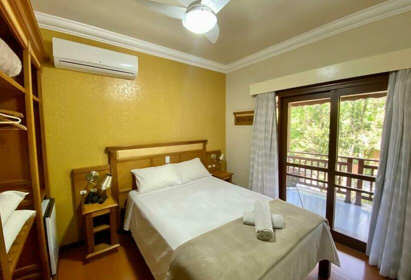 Quarto Superior com Sacada, Pousada Gramado