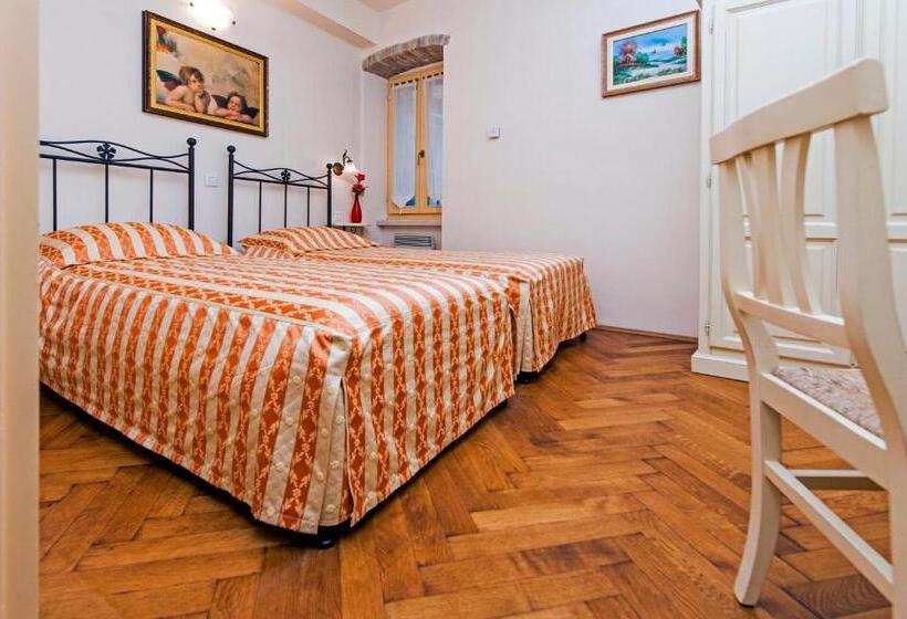 Apartamento 1 Dormitório Vista Mar, Residence La Carera