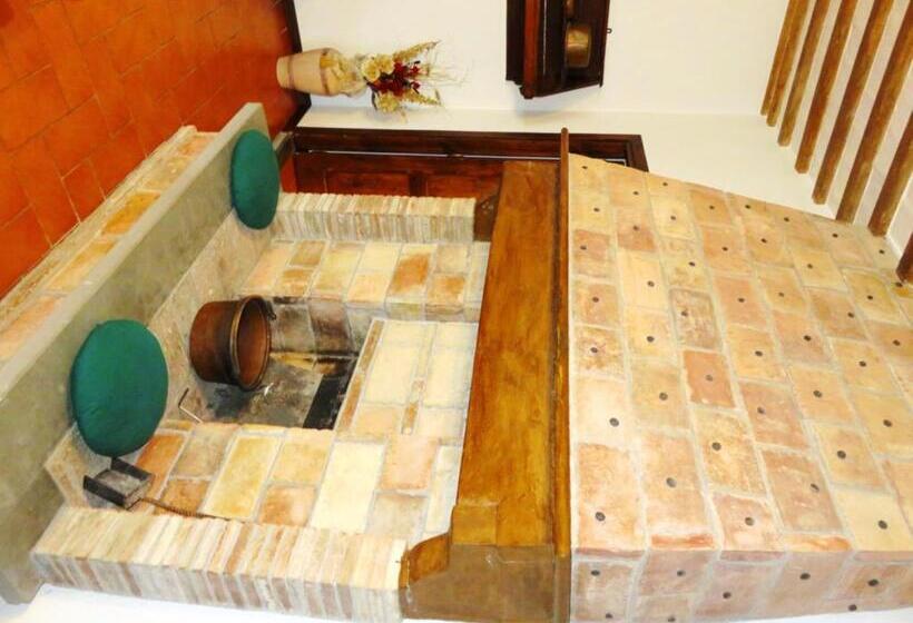 Люкс Deluxe Кровать Кинг, Castello Cortevecchio