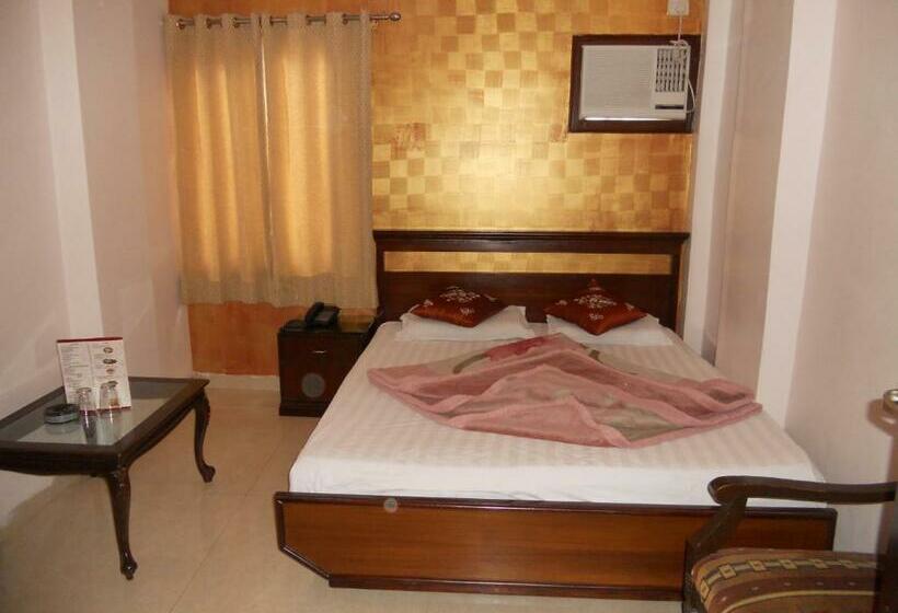 디럭스 룸, Amax Inn