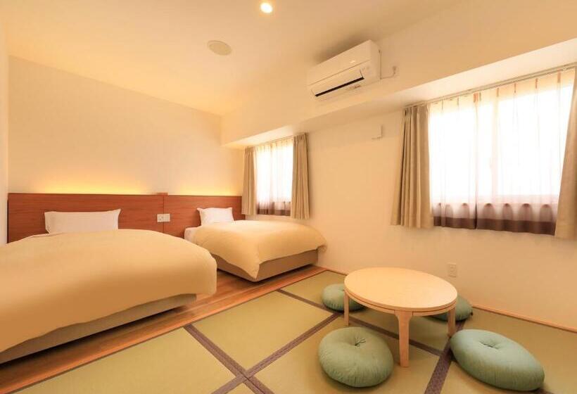 اتاق استاندارد چهار تخته, Central Resort Miyakojima