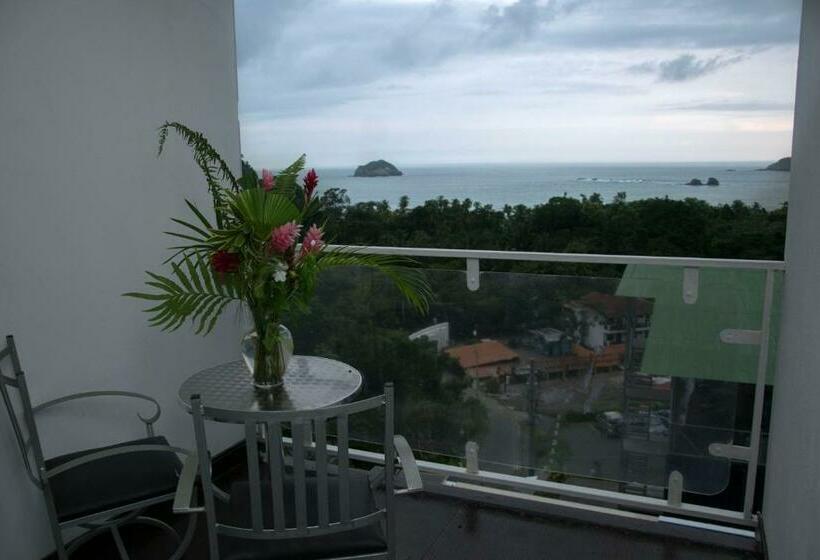 Triple Room Sea View, El Faro Containers Beach