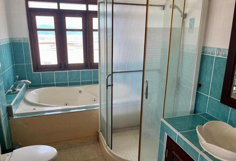 디럭스 룸, First Villa Beach Resort