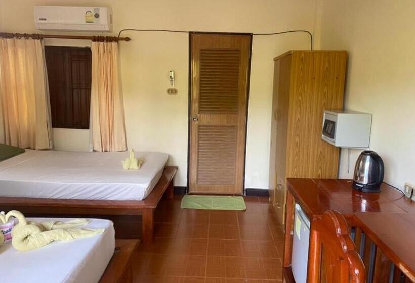 스탠다드 트리플 룸 가든 전망, First Villa Beach Resort