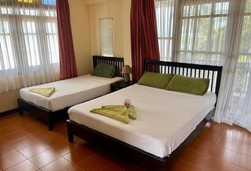 디럭스 룸, First Villa Beach Resort