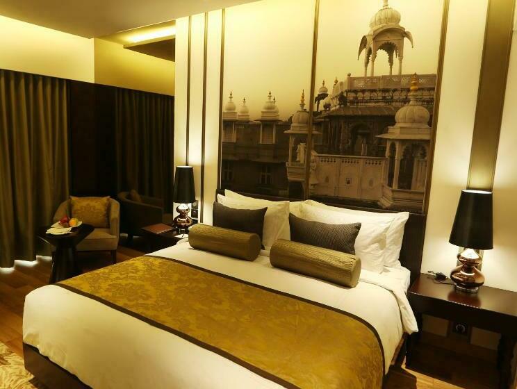 اتاق سوپریور با تخت بزرگ, Pride Plaza Hotel, Aerocity New Delhi