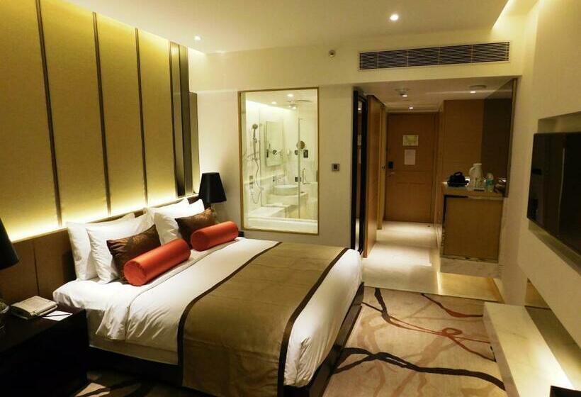 اتاق پرمیوم, Pride Plaza Hotel, Aerocity New Delhi