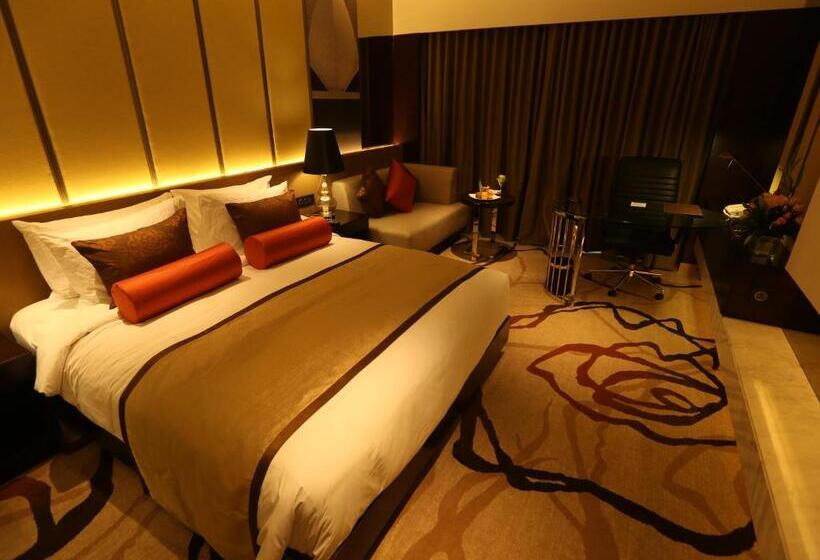 اتاق پرمیوم, Pride Plaza Hotel, Aerocity New Delhi