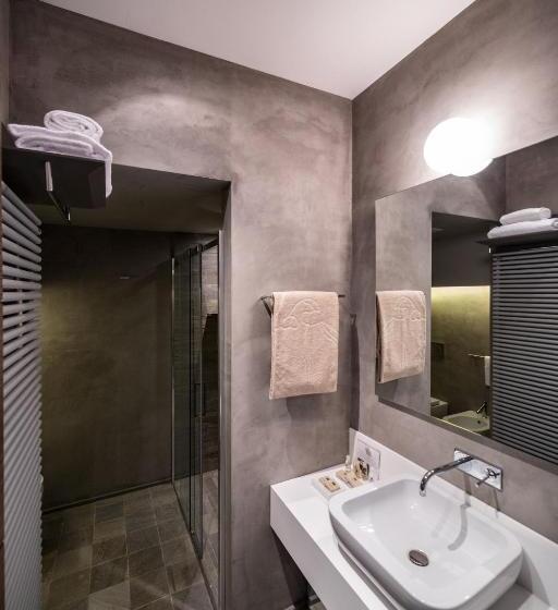 سوییت جونیور لوکس, Relais Metelli