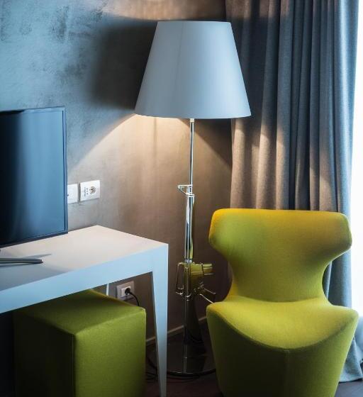سوییت جونیور لوکس, Relais Metelli