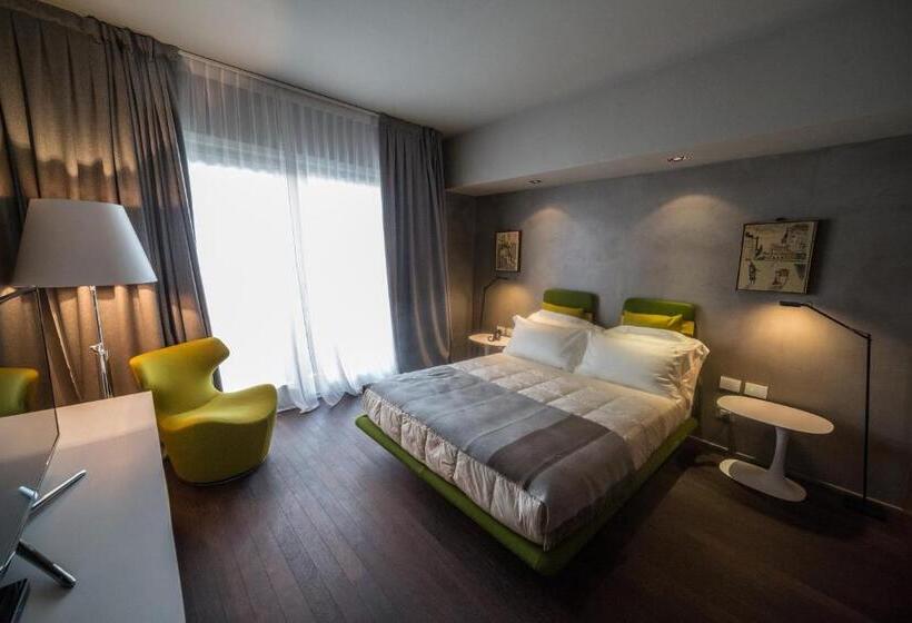 سوییت جونیور لوکس, Relais Metelli