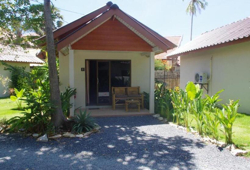 Номер Стандарт Вид на Сад, Thai House Beach Resort