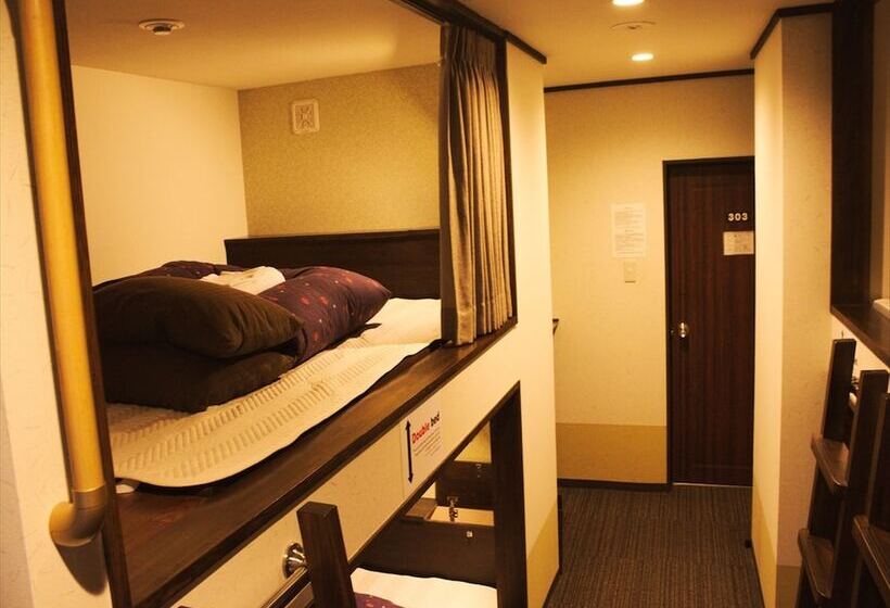 Кровать в Общей Комнате, K S House Takayama   Quality Hostels