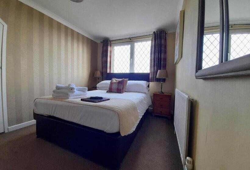 Номер Стандарт Вид на Море, Thurlestone House