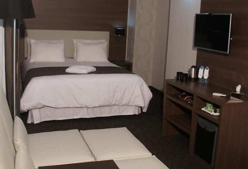 سوییت جونیور, Al Khaima City Center
