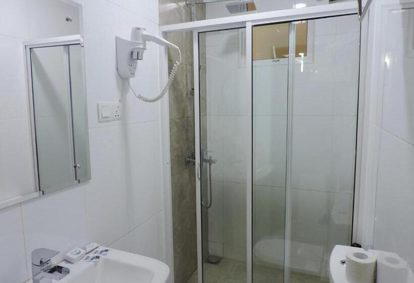 חדר סטנדרט, Travellers Nest Kandy