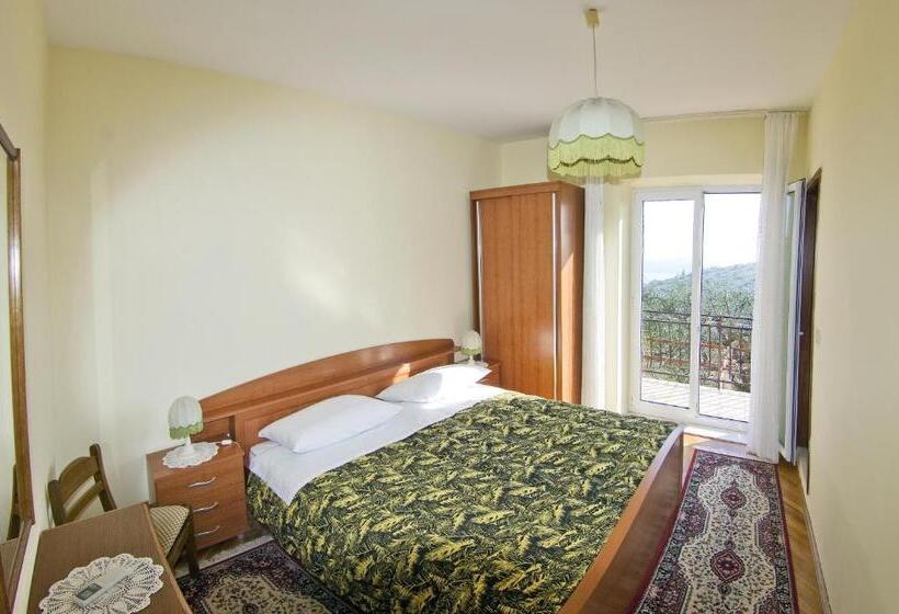 Quarto Estandar Vista Jardim, Guesthouse Moretić
