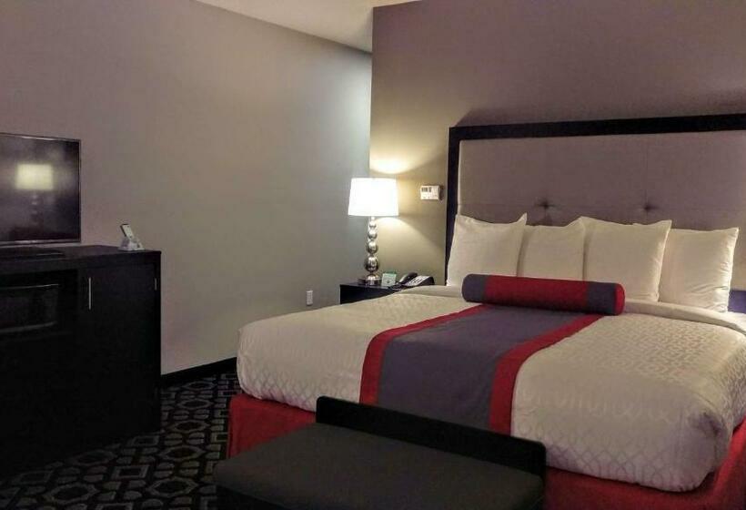 キングサイズベッドのスタンダードルーム, Best Western Plus Laredo Inn & Suites