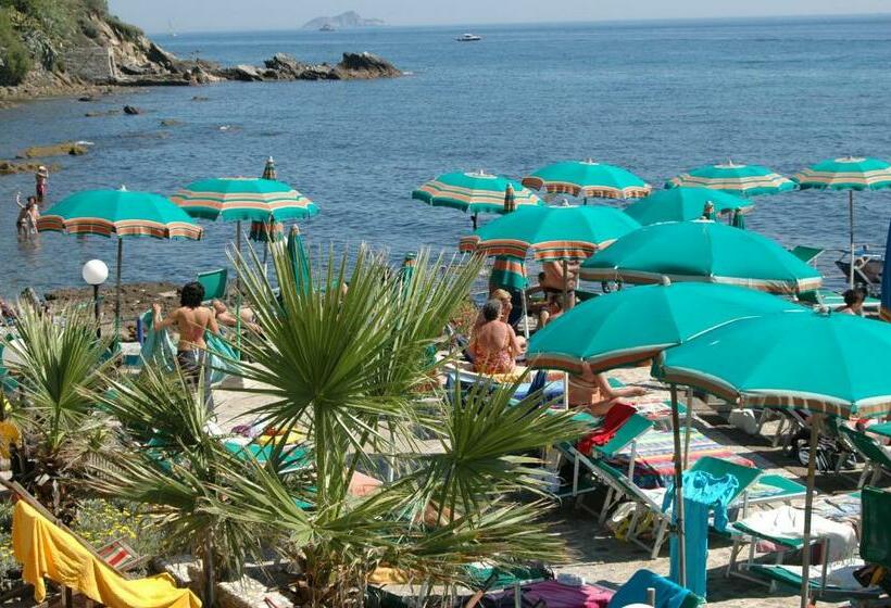 اتاق استاندارد سه نفره, Esperia