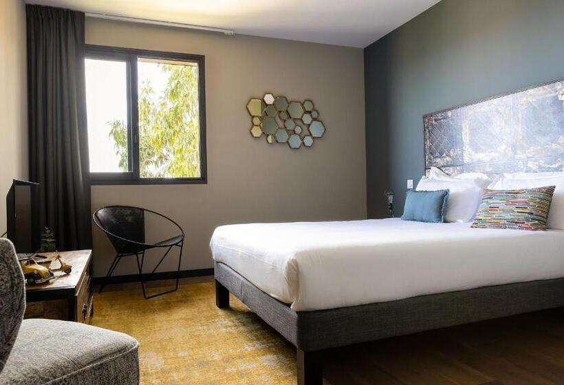 ویلای یک اتاق خوابه با استخر شنا, Residence Casarina
