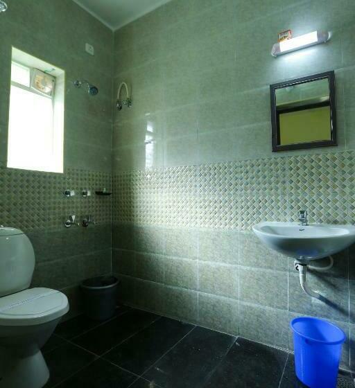 חדר דלוקס, Season 4 Residences  Thiruvanmiyur Near Tidel Park Apollo Proton Cancer Center And Iit Madras Resear