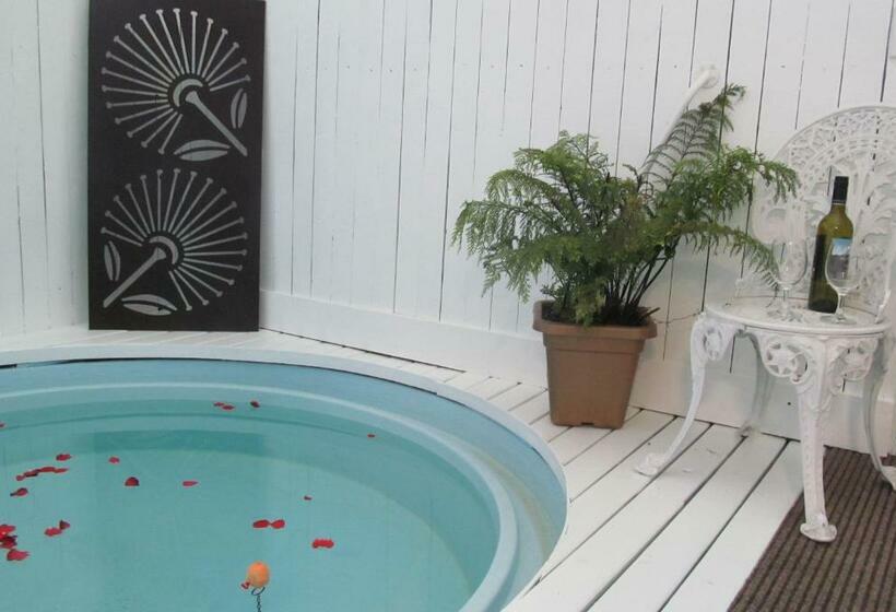 Апартаменты 1 Спальня, Phoenix Thermal Resort  Taupo