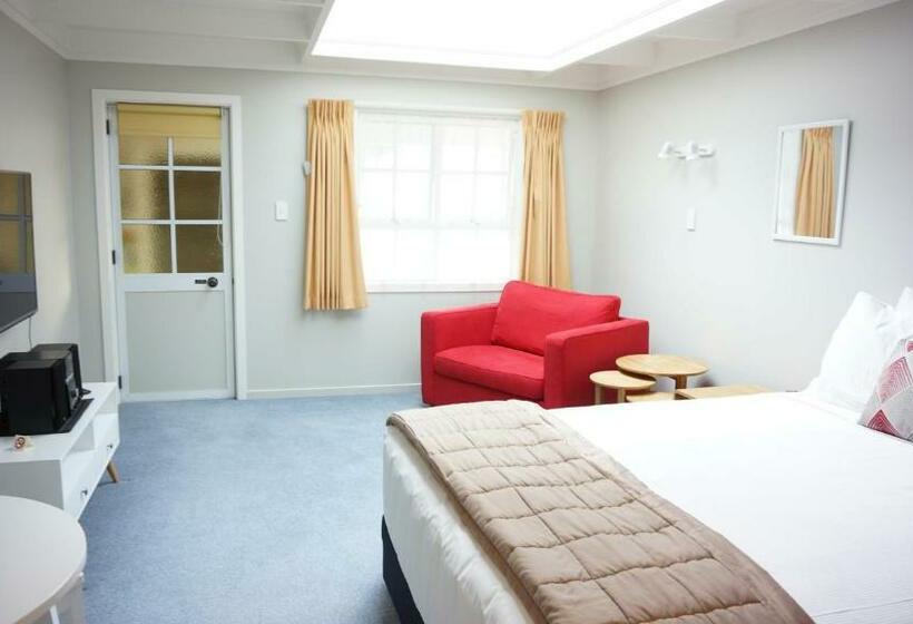Студия Стандарт, Phoenix Thermal Resort  Taupo