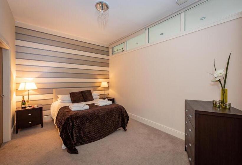 Апартаменты Deluxe 1 Спальня, Waterview Deluxe Apartments