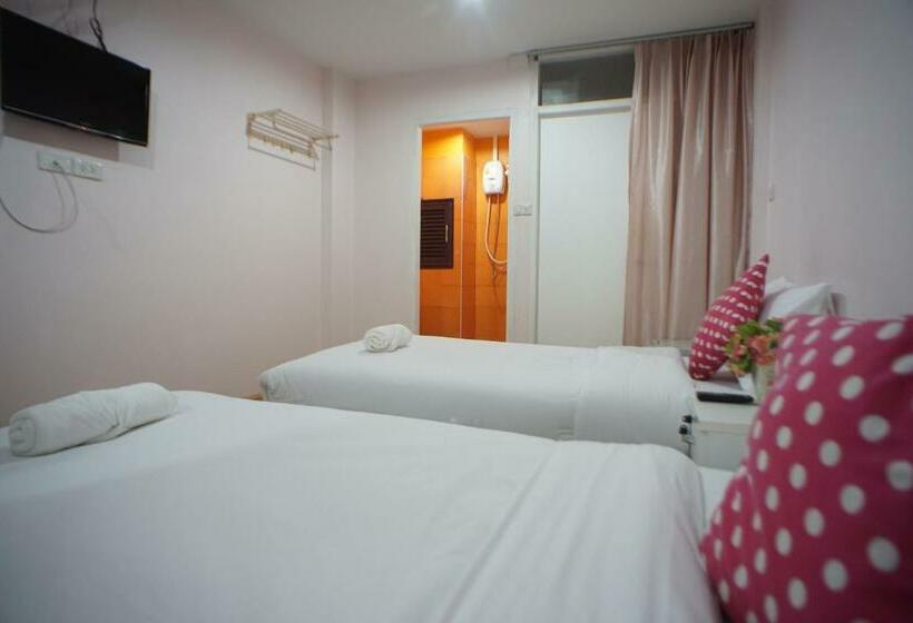 חדר סטנדרט, The Grace House Chiangmai   Hostel
