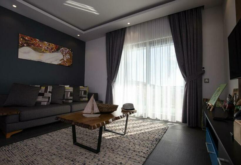 Апартаменты 2 Спальни Вид на Море, Degirmenburnu Residence