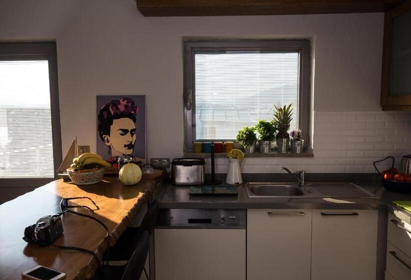 Апартаменты 2 Спальни Вид на Море, Degirmenburnu Residence