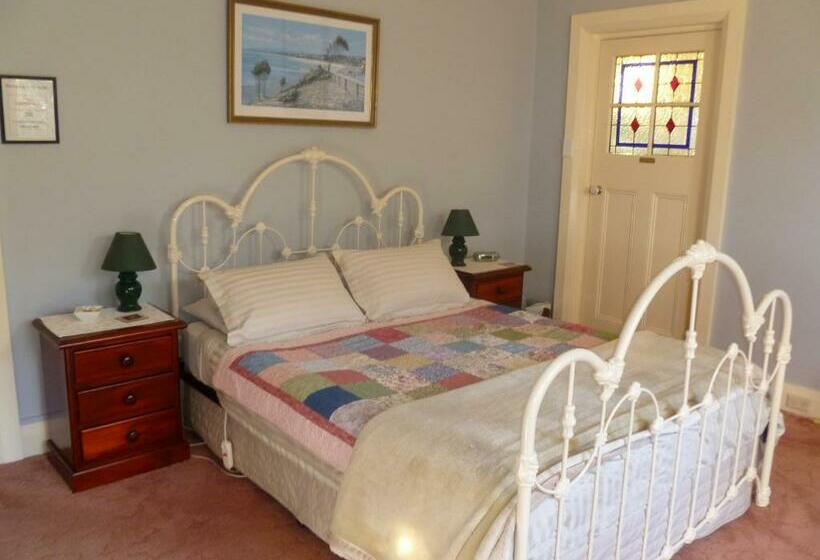 Номер Стандарт Вид на Реку, Donalea Bed And Breakfast & Riverview Apartment