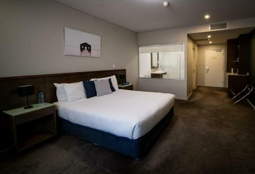 Номер Стандарт с Гидромассажем, Sfera's Park Suites & Convention Centre
