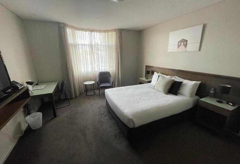 Люкс, Sfera's Park Suites & Convention Centre