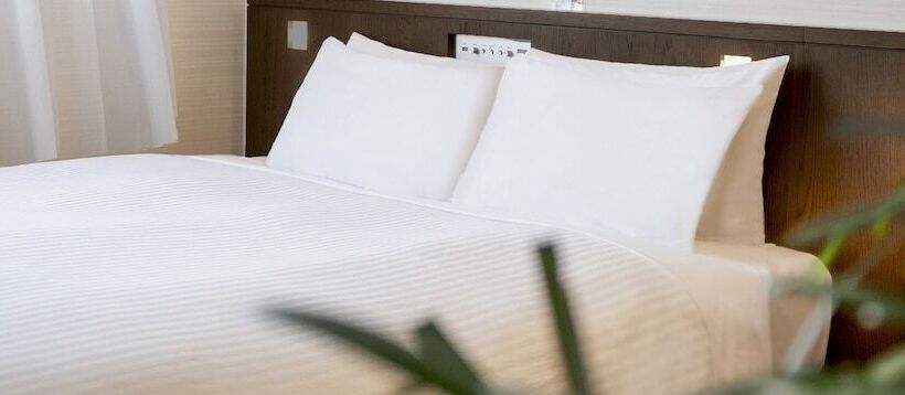 Quarto Superior, Gracery Naha