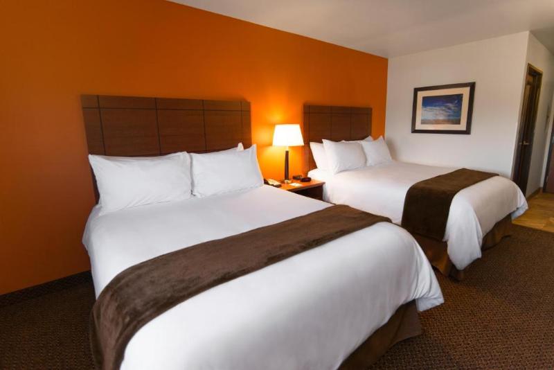 Quarto Superior, Gracery Naha
