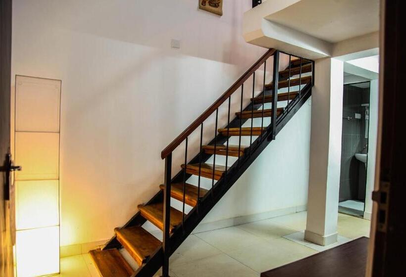 Quarto Economy, Sigiriya Wewa Addara Hotel   Hotel By The Lake