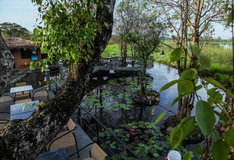 Шале 1 Спальня, Sigiriya Wewa Addara Hotel   Hotel By The Lake