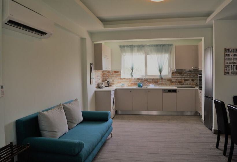 سوییت, Anelia Boutique Studios & Apartments