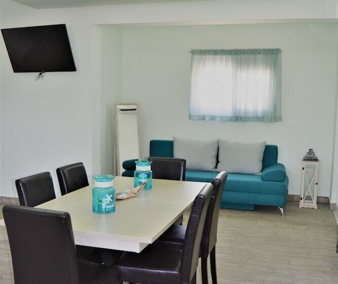 سوییت, Anelia Boutique Studios & Apartments