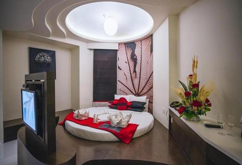 Полулюкс, Barsana Hotel & Resort Siliguri