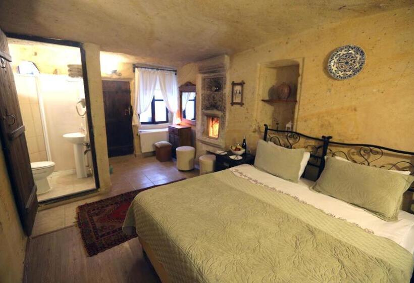Номер Стандарт, Antik Cave House