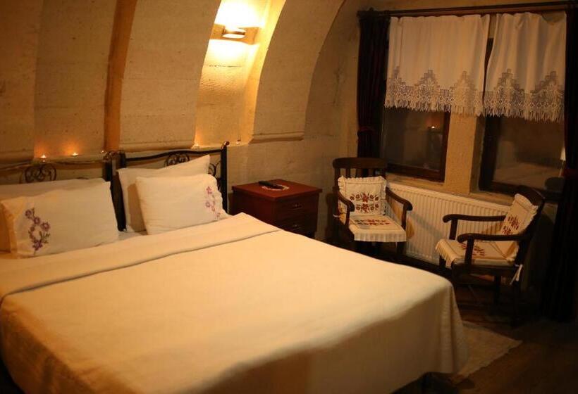 Номер Стандарт, Antik Cave House