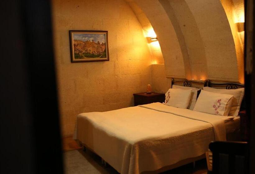 Номер Стандарт, Antik Cave House